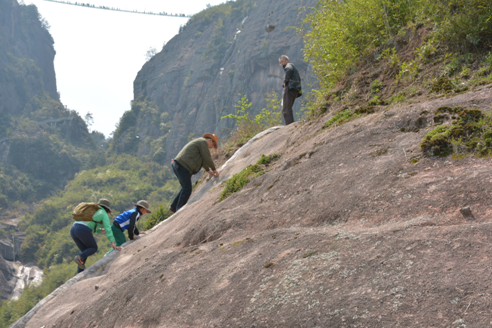 THR2X64LLKMNKS~%RSJPJ[1.png THR2X64LLKMNKS~%RSJPJ[1.png