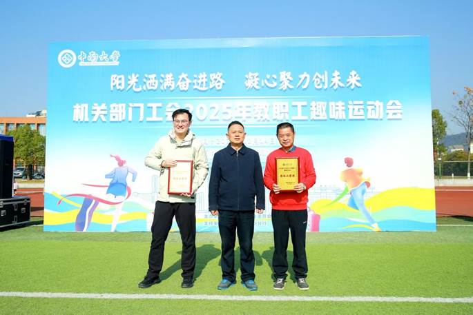 8d61f323d4cba542133a577b09acd5b4