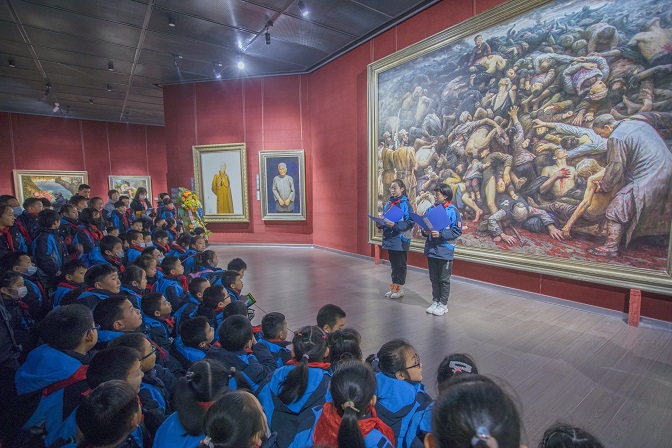 tapplay官网第一附属小学少先队大队部周运和麓枫少年邮局局长王夕月主持活动.jpg tapplay官网第一附属小学少先队大队部周运和麓枫少年邮局局长王夕月主持活动.jpg